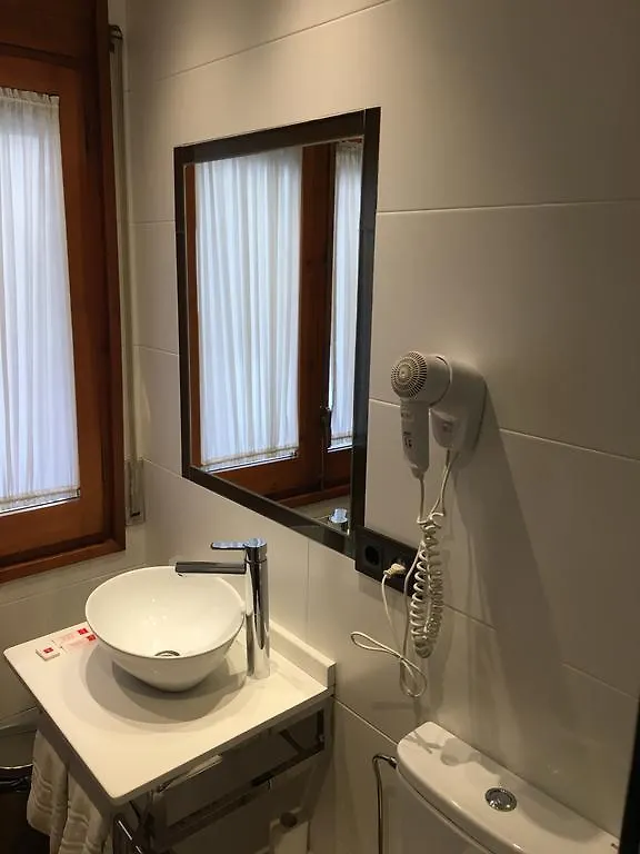 Hostal La Placeta Camprodom 2*, Camprodon