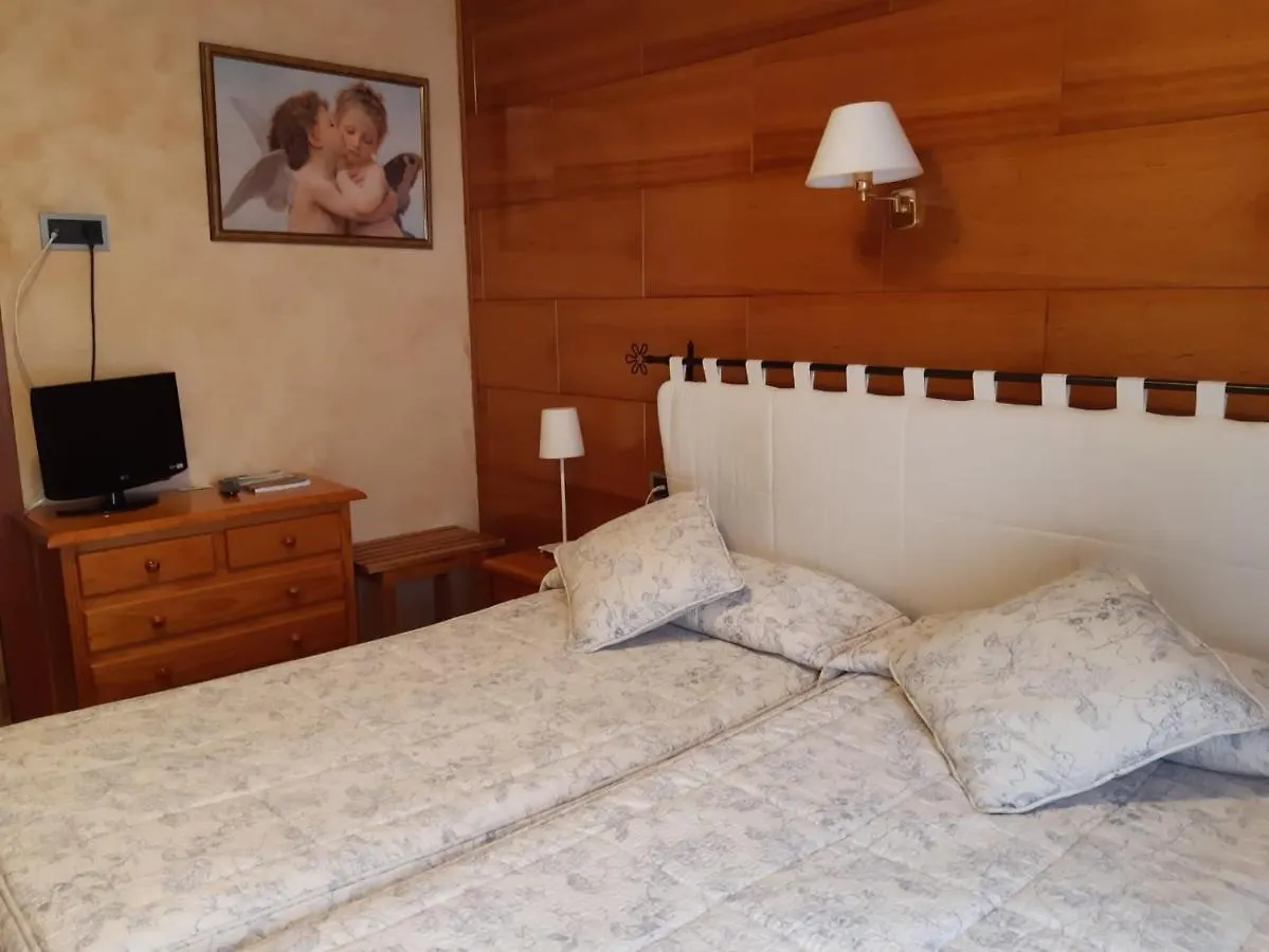 Hostal La Placeta Camprodom 2*, Camprodon